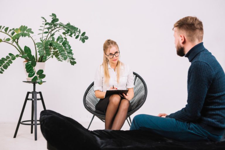 “Terapiye Gitmeli Miyim?” Sorusuna Cevap Arayanlara